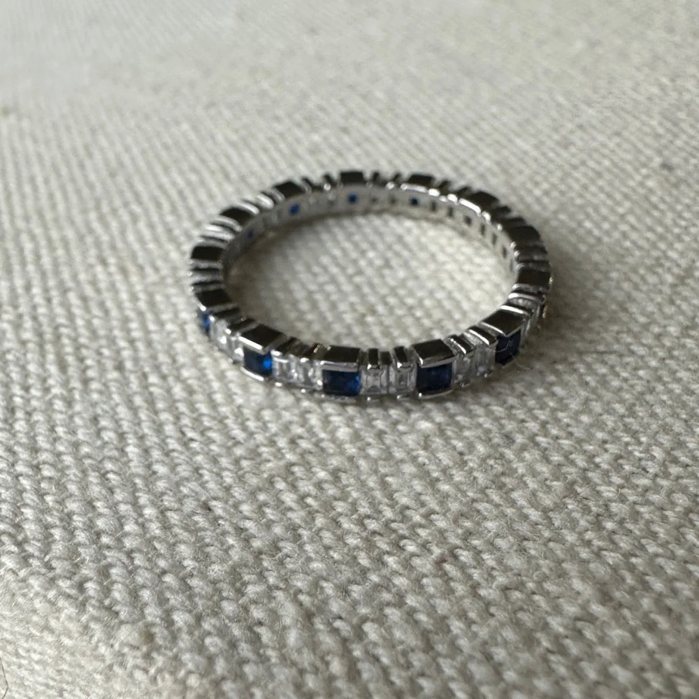 925 Sterling Silver Ring Sapphires and lab diamonds? - Picture 1 of 7